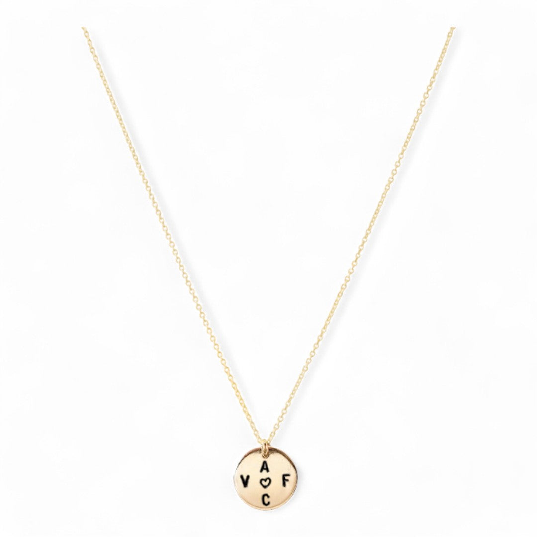 Gouden ketting met letters