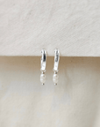Oorbellen zilver parels | Chunky hoops 13 mm | .925 STERLING ZILVER - Kleine Zus