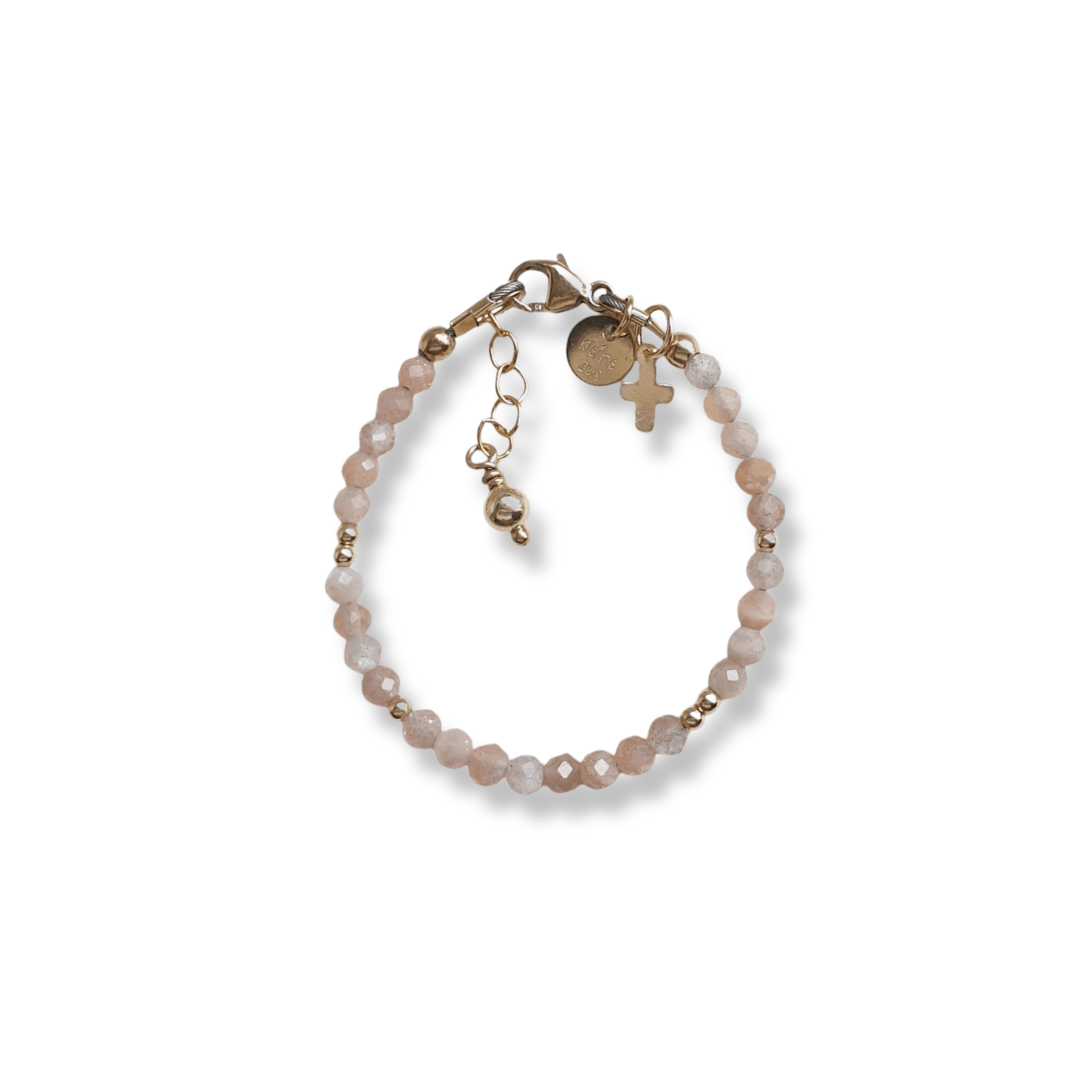 Baby armbandje edelsteen met kruisje | Annemae | GOUD - GOLD FILLED - Kleine Zus