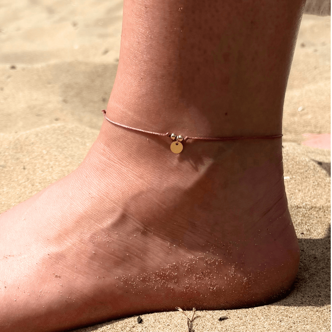 Enkelbandje koord | Met letter of symbool | GOUD - GOLD FILLED WATERPROOF - Kleine Zus