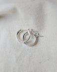 Oorbellen zilver parels | Chunky hoops 13 mm | .925 STERLING ZILVER - Kleine Zus