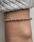 Gouden dames armband Saar
4 en 3 mm kraaltjes gecombineerd
