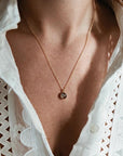 As ketting met ashanger | GOUD - GOLD FILLED - ROESTBRUIN PARELMOER - Kleine Zus