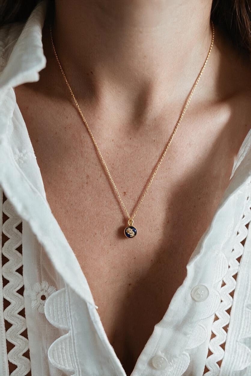 As ketting met ashanger | GOUD - GOLD FILLED - MARINEBLAUW - Kleine Zus