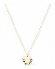 Gouden dames ketting met datum, aan de ketting hangt een gouden bedel van 15mm waar een datum op gestempeld kan worden