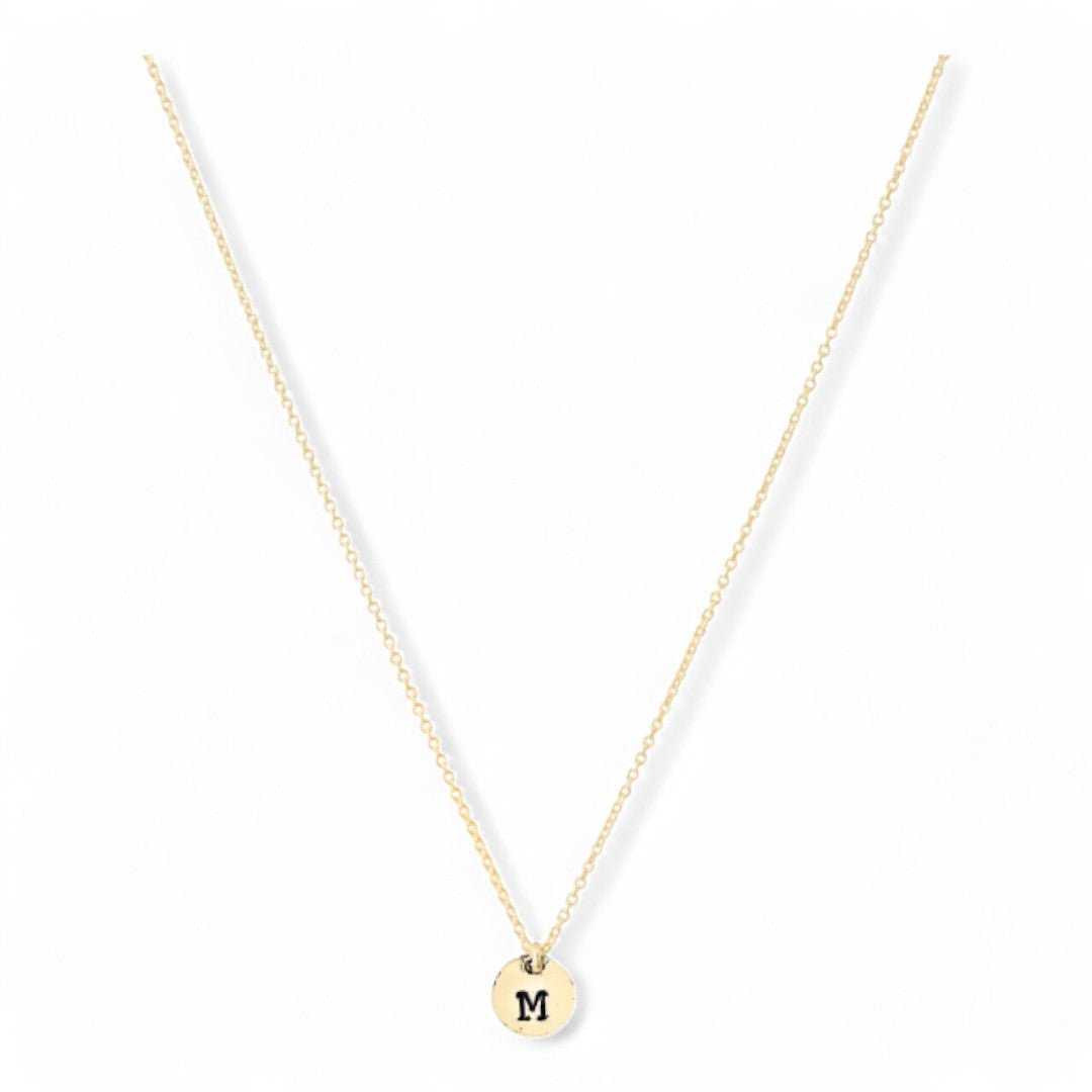 Gouden dames ketting met letter, aan de ketting hangt een gouden letter bedel van 6mm