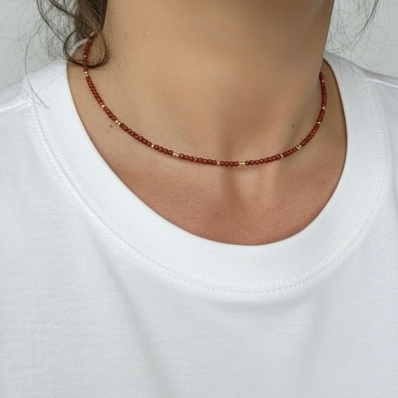 Ketting gouden kralen en edelsteen rode Jaspis | GOUD - GOLD FILLED - Kleine Zus